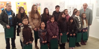 Ликовна изложба ученичких радова